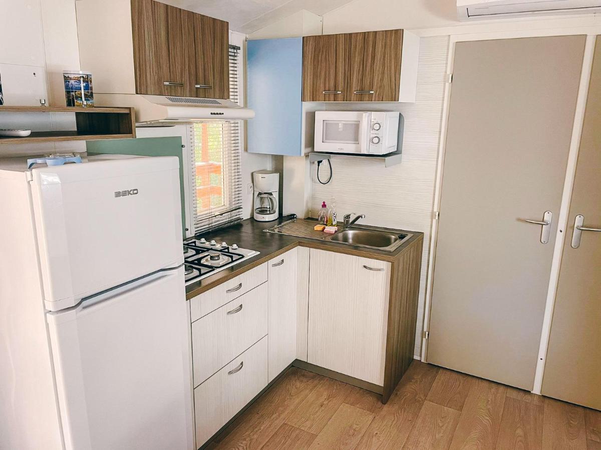 3 Bedroom Chalets Camping Lei Suves - Joycasa Roquebrune-sur Argens Exterior foto