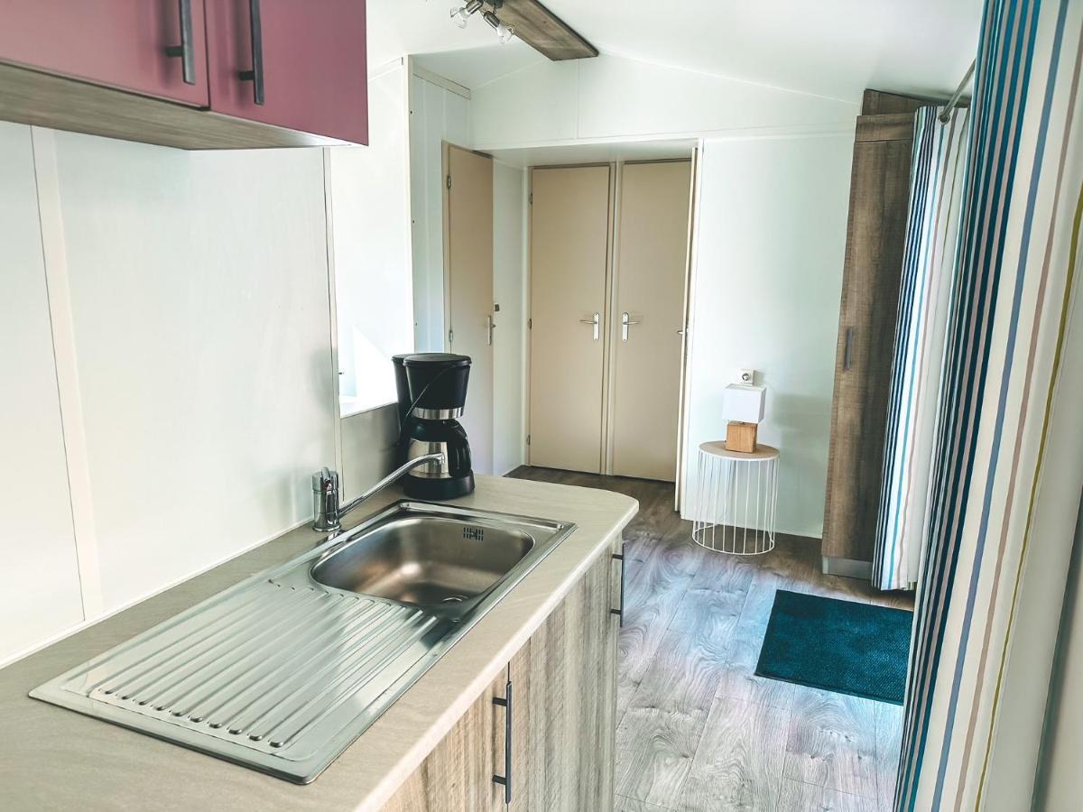 3 Bedroom Chalets Camping Lei Suves - Joycasa Roquebrune-sur Argens Exterior foto