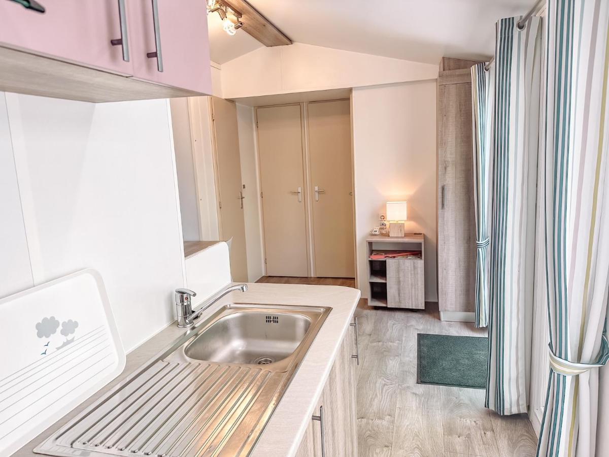3 Bedroom Chalets Camping Lei Suves - Joycasa Roquebrune-sur Argens Exterior foto