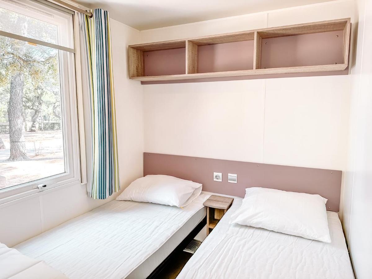 3 Bedroom Chalets Camping Lei Suves - Joycasa Roquebrune-sur Argens Exterior foto